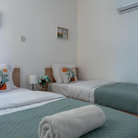 Andrea 3-Bedroom Apt In Mackenzie Ларнака Екстериор снимка
