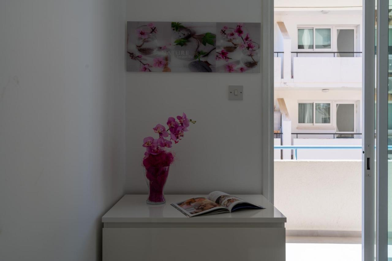 Andrea 3-Bedroom Apt In Mackenzie Ларнака Екстериор снимка