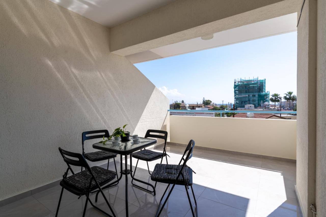Andrea 3-Bedroom Apt In Mackenzie Ларнака Екстериор снимка